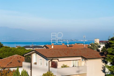 imm_69780-20251120103012-1280-_Watermark_png_mc