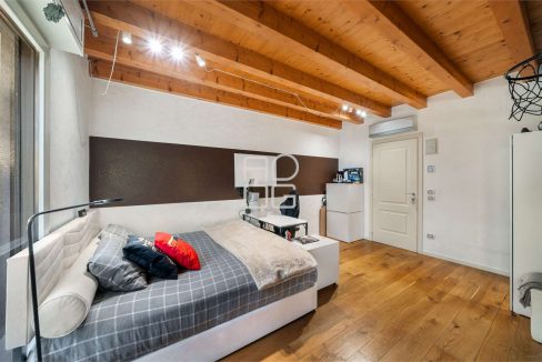 imm_69785-20251120102941-1280-_Watermark_png_mc