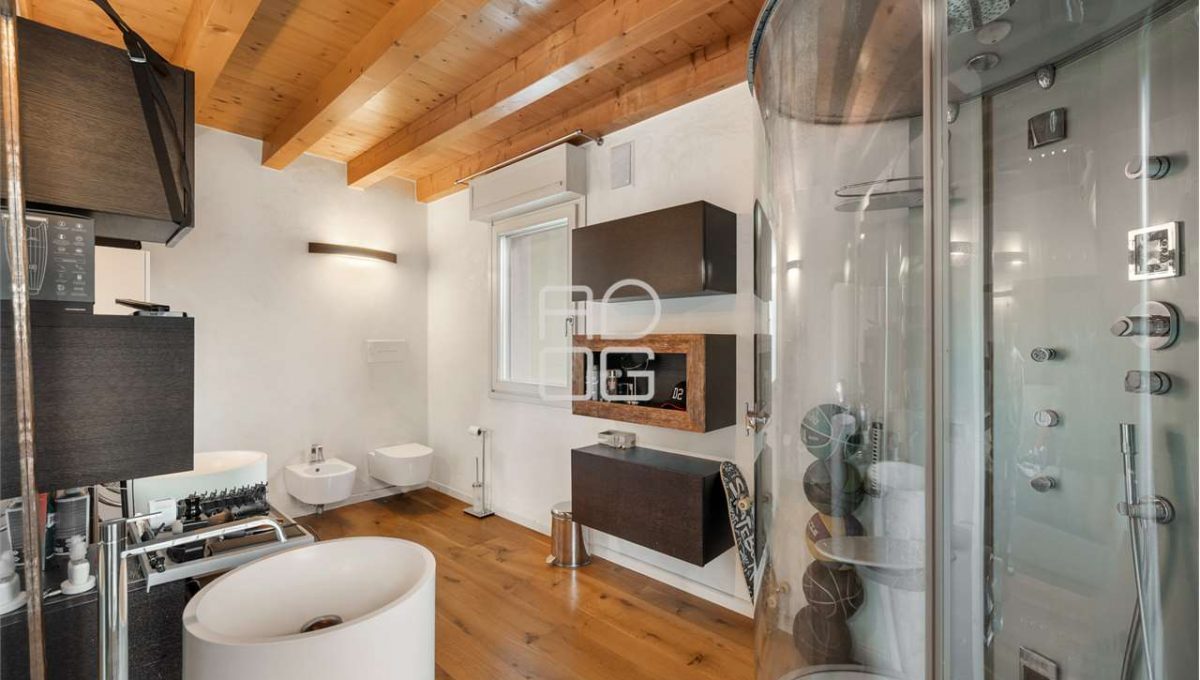 imm_69786-20251120102943-1280-_Watermark_png_mc