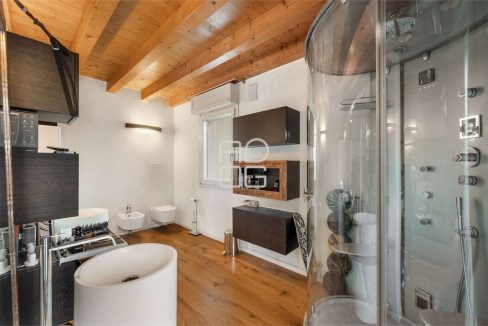 imm_69786-20251120102943-1280-_Watermark_png_mc