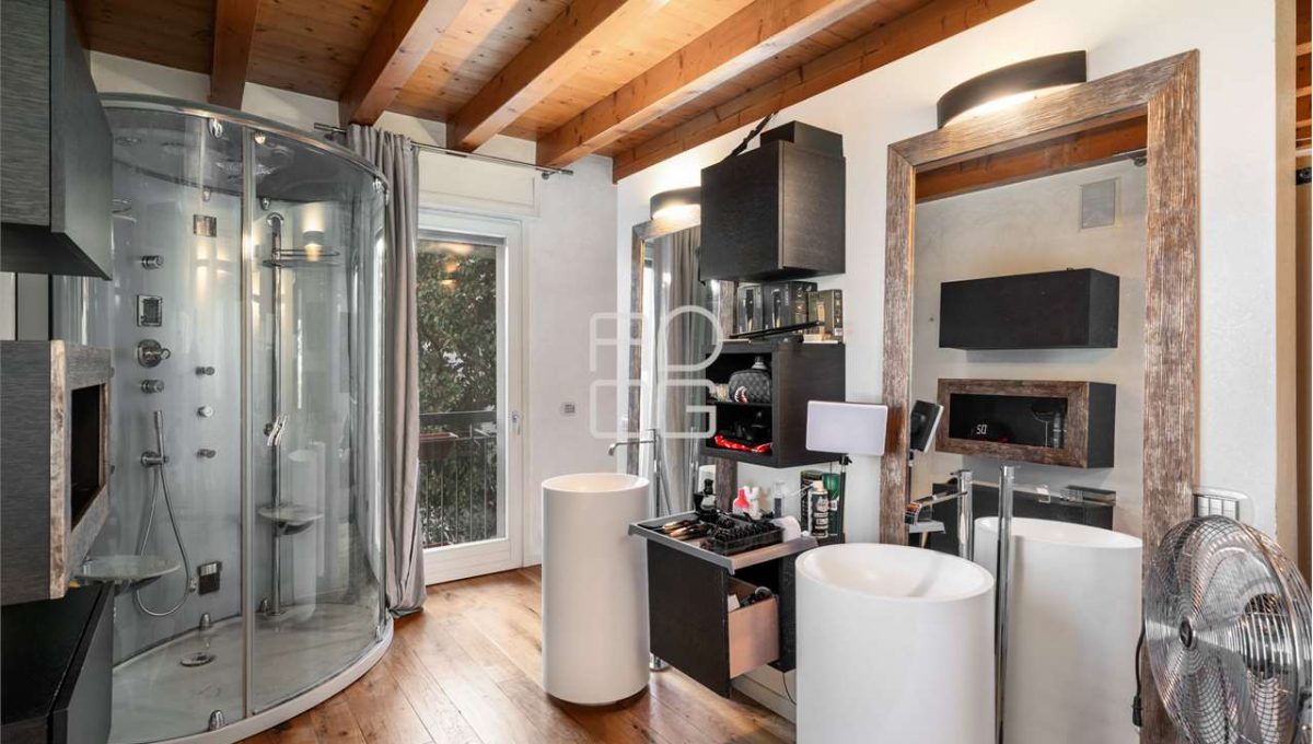 imm_69787-20251120102944-1280-_Watermark_png_mc