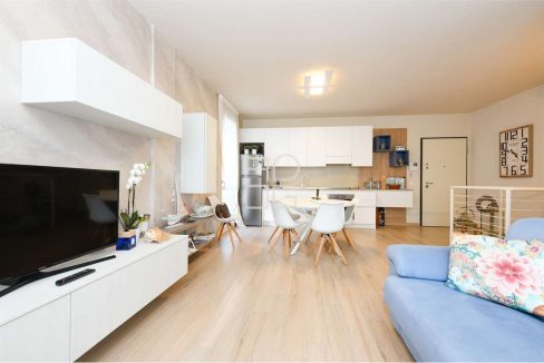 imm_69792-20251122092349-1280-_Watermark_png_mc