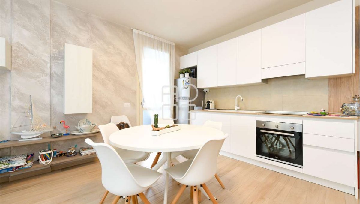 imm_69793-20251122092349-1280-_Watermark_png_mc