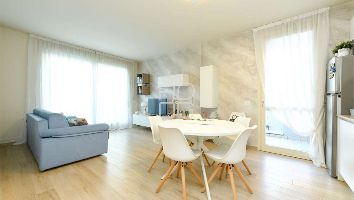 imm_69794-20251122092349-1280-_Watermark_png_mc