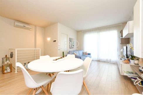 imm_69795-20251122092349-1280-_Watermark_png_mc