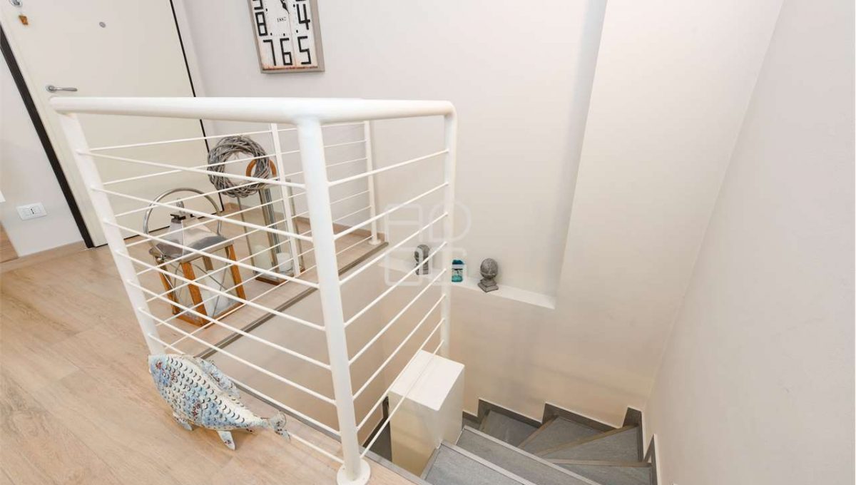 imm_69815-20251122092350-1280-_Watermark_png_mc