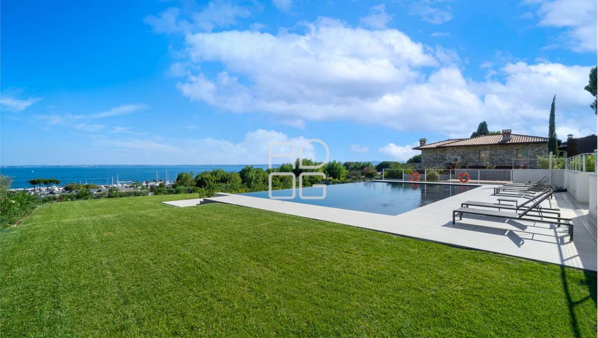 imm_68747-20251204121925-1280-_Watermark_png_mc