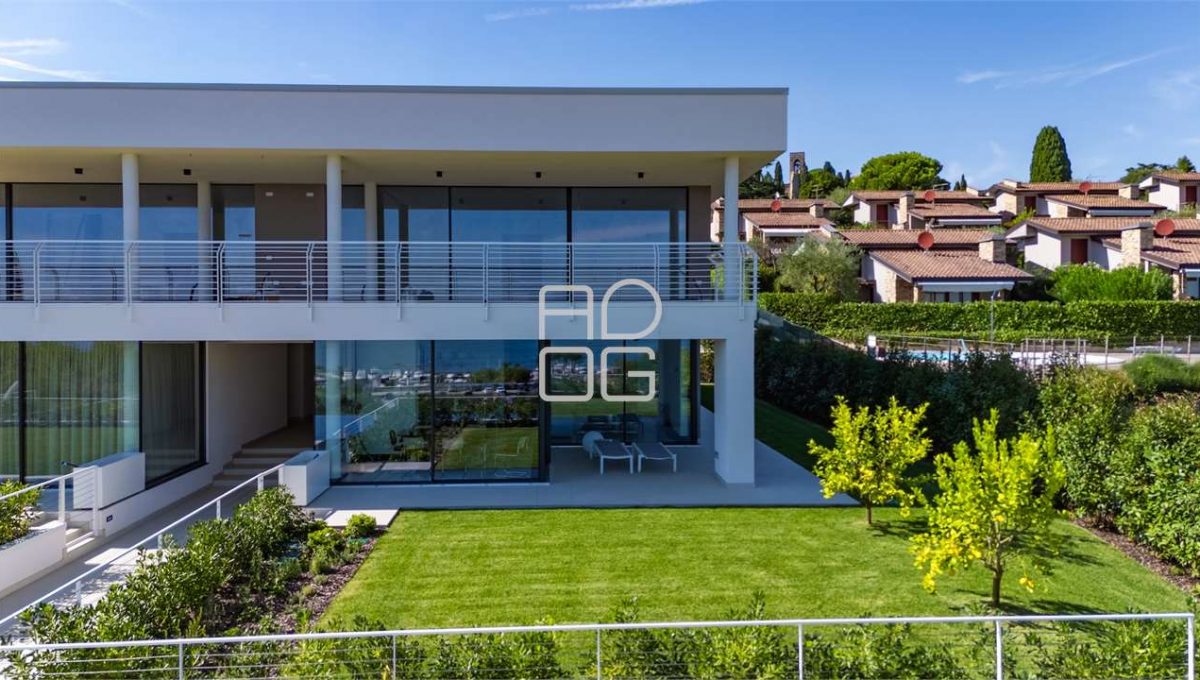 imm_68759-20251204121917-1280-_Watermark_png_mc