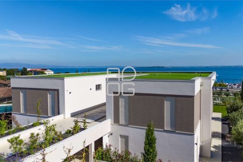 imm_68763-20251204121915-1280-_Watermark_png_mc