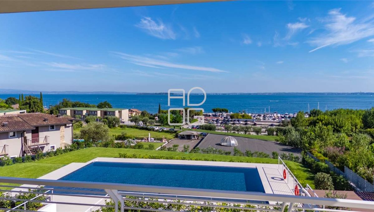 imm_68769-20251204121859-1280-_Watermark_png_mc