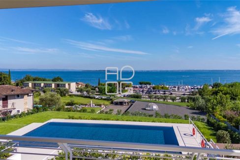 imm_68769-20251204121859-1280-_Watermark_png_mc