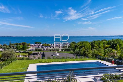 imm_68770-20251204121905-1280-_Watermark_png_mc