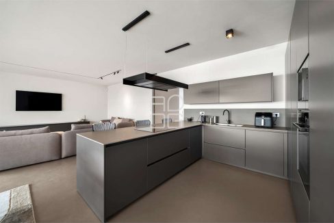 imm_70022-20251204121805-1280-_Watermark_png_mc