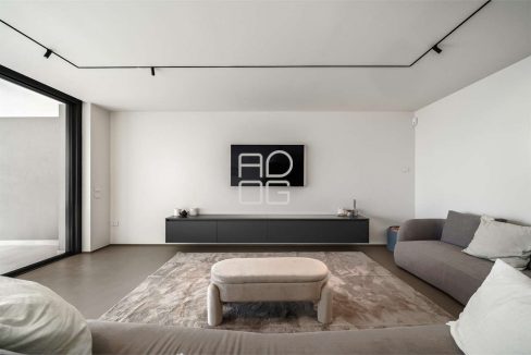 imm_70023-20251204121811-1280-_Watermark_png_mc