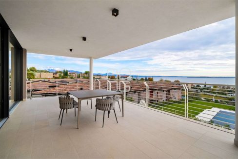 imm_70025-20251204121824-1280-_Watermark_png_mc