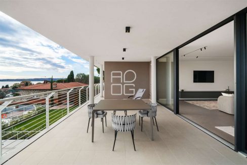 imm_70027-20251204121828-1280-_Watermark_png_mc