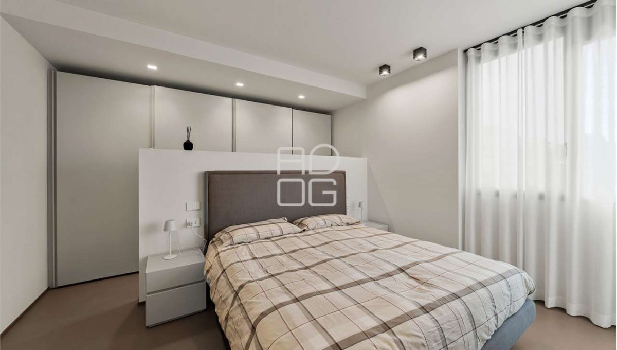 imm_70029-20251204121834-1280-_Watermark_png_mc