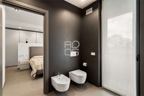 imm_70031-20251204121833-1280-_Watermark_png_mc