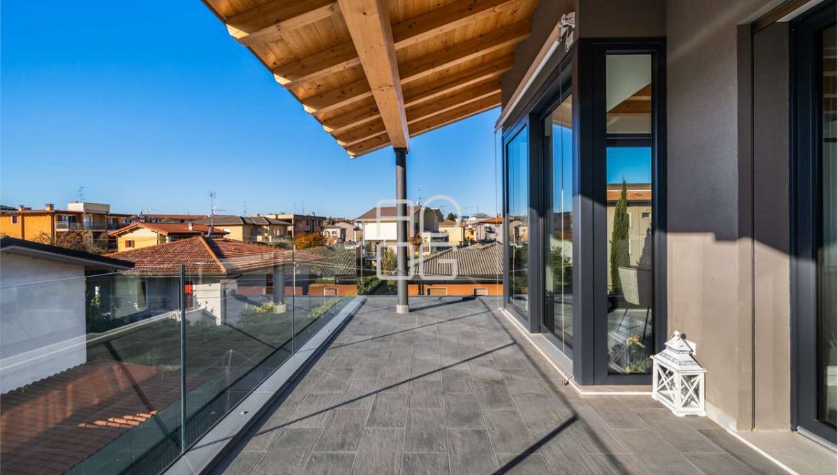 imm_70050-20251205161353-1280-_Watermark_png_mc