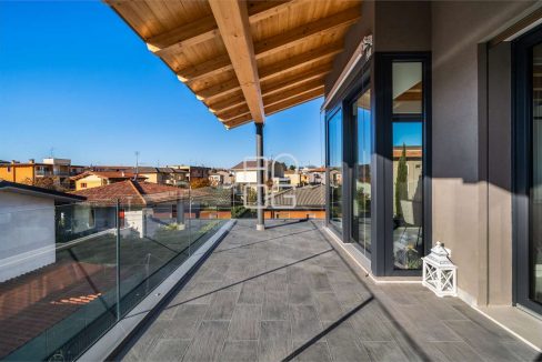 imm_70050-20251205161353-1280-_Watermark_png_mc