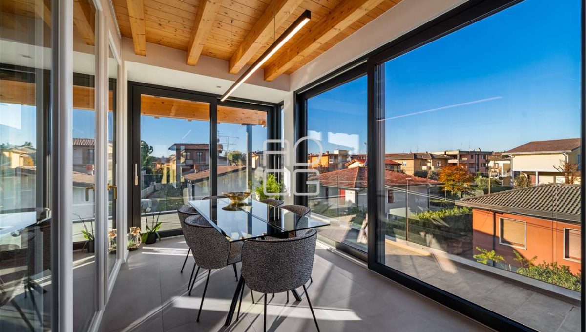 imm_70060-20251205161415-1280-_Watermark_png_mc