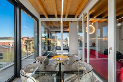 imm_70061-20251205161404-1280-_Watermark_png_mc