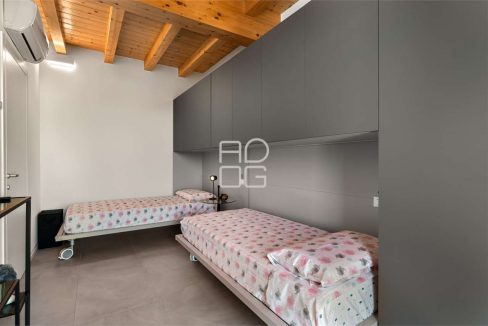 imm_70066-20251205161049-1280-_Watermark_png_mc