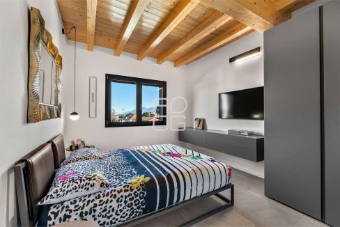 imm_70068-20251205161314-1280-_Watermark_png_mc