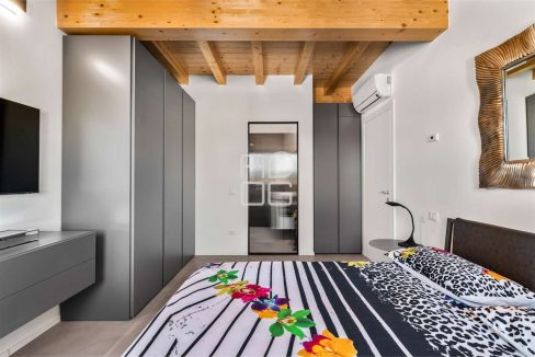 imm_70069-20251205161254-1280-_Watermark_png_mc