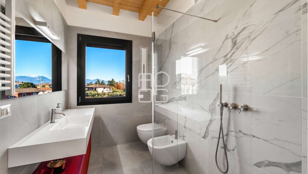 imm_70071-20251205161032-1280-_Watermark_png_mc