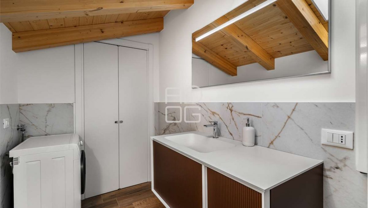 imm_70080-20251205160923-1280-_Watermark_png_mc