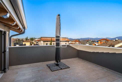 imm_70082-20251205160959-1280-_Watermark_png_mc