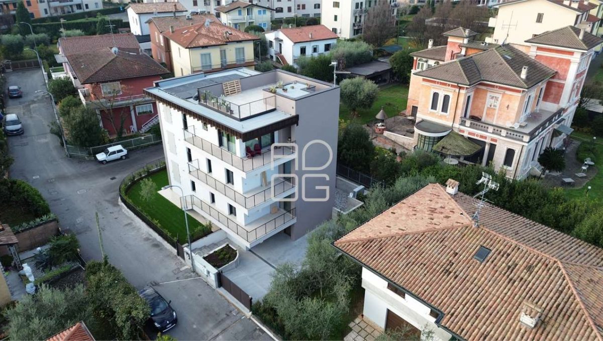 imm_70089-20251210161121-1280-_Watermark_png_mc