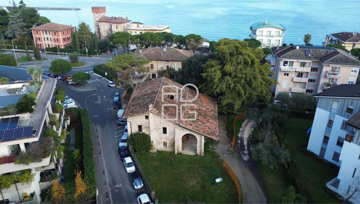 imm_70104-20251210162012-1280-_Watermark_png_mc