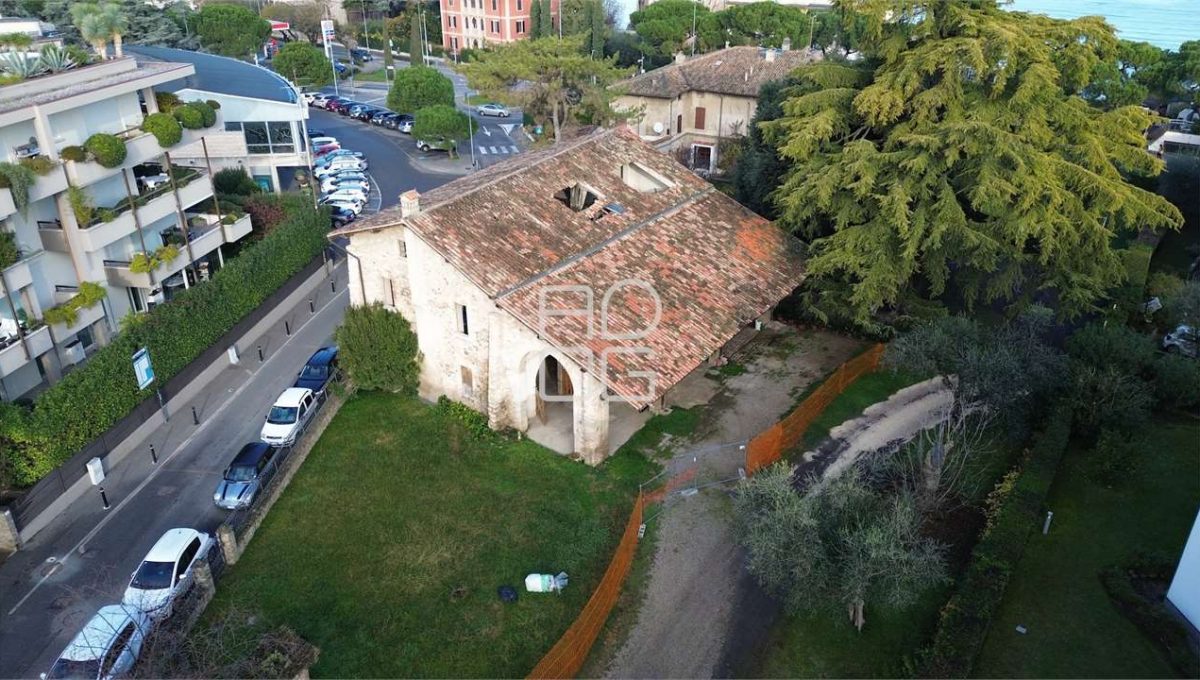 imm_70106-20251210162015-1280-_Watermark_png_mc