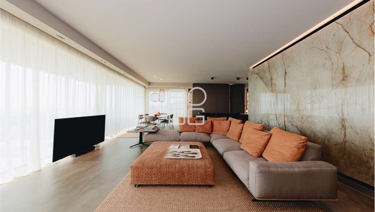 imm_70344-20251215074121-1280-_Watermark_png_mc