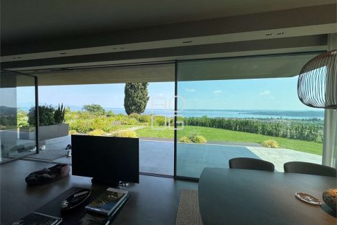 imm_70362-20251215074051-1280-_Watermark_png_mc