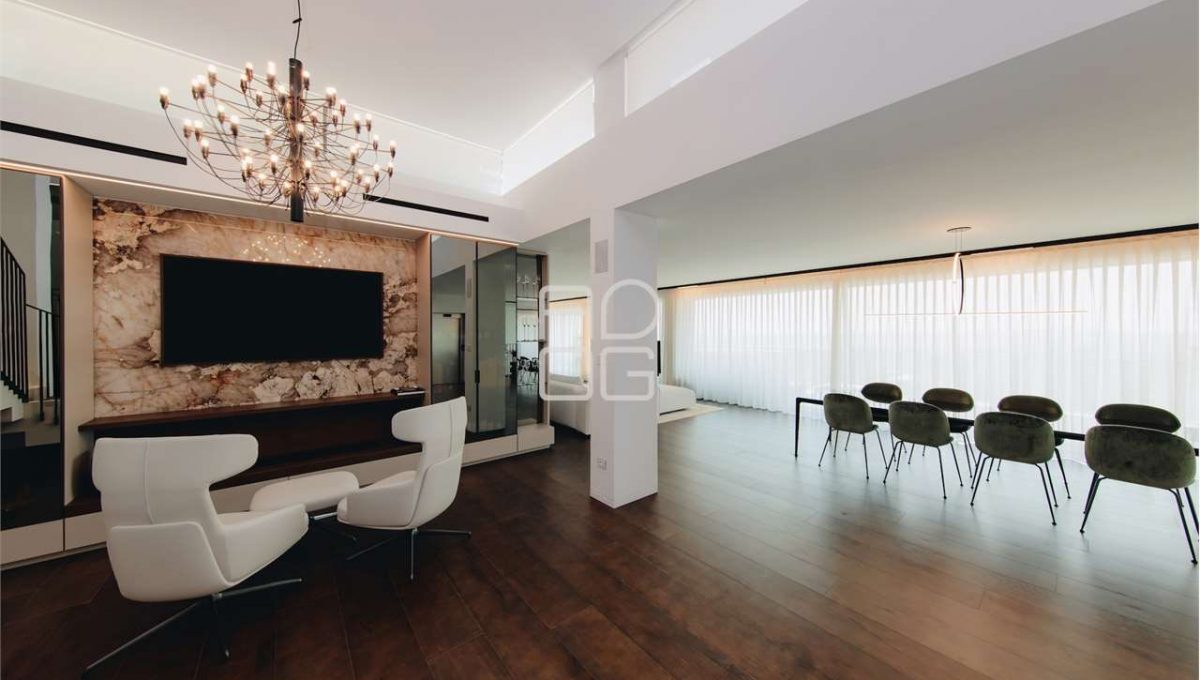 imm_70469-20251215174507-1280-_Watermark_png_mc