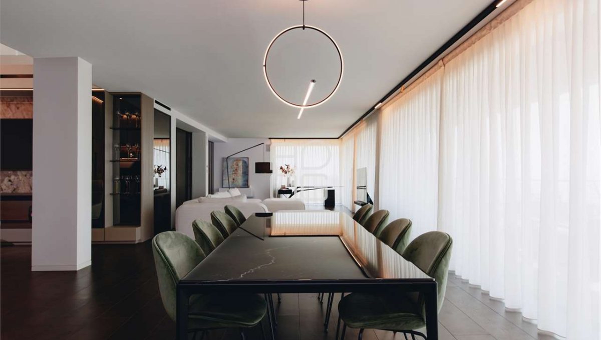 imm_70472-20251215174451-1280-_Watermark_png_mc