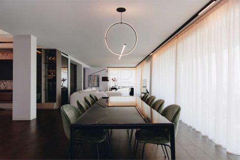 imm_70472-20251215174451-1280-_Watermark_png_mc