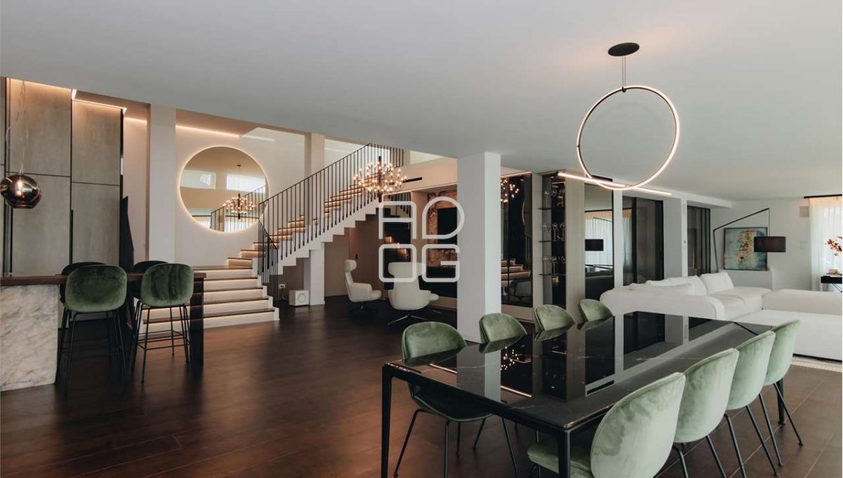 imm_70474-20251215174502-1280-_Watermark_png_mc