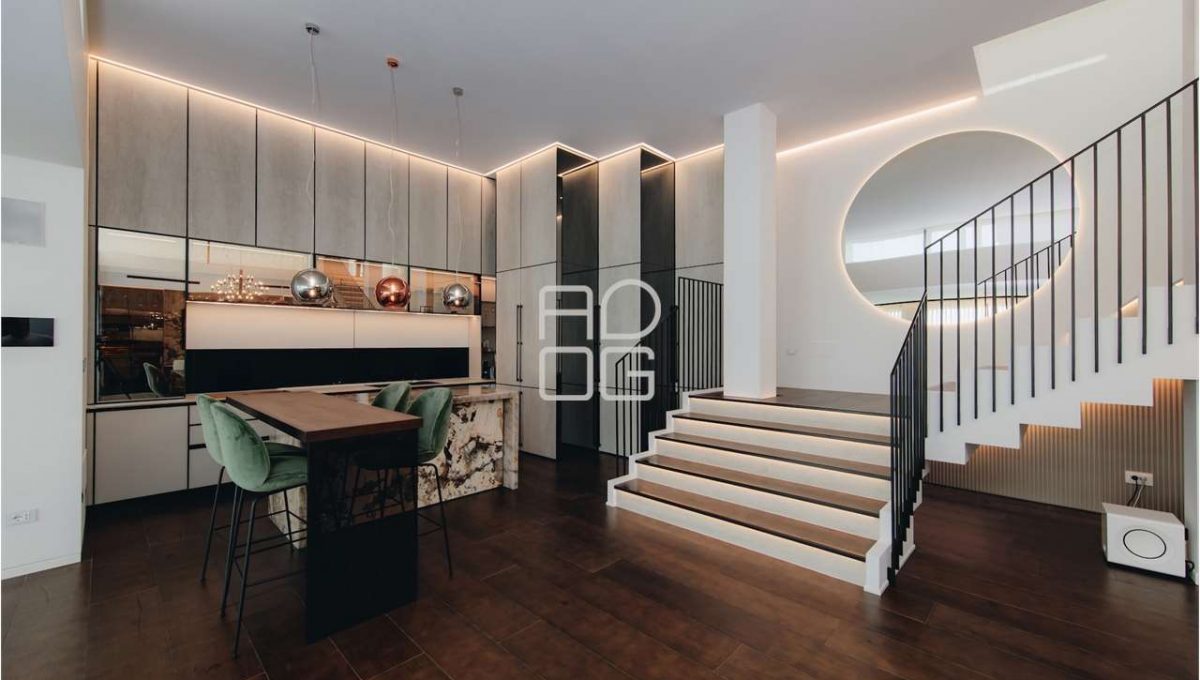 imm_70476-20251215174521-1280-_Watermark_png_mc