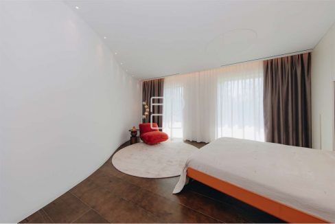 imm_70483-20251215174556-1280-_Watermark_png_mc