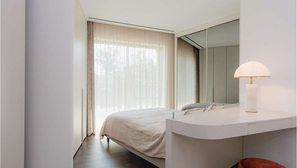 imm_70485-20251215174553-1280-_Watermark_png_mc