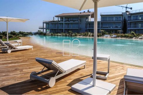 imm_70600-20251215183308-1280-_Watermark_png_mc