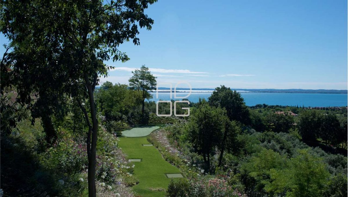 imm_70623-20251215183308-1280-_Watermark_png_mc