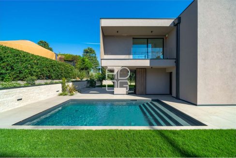 imm_70699-20251222215635-1280-_Watermark_png_mc