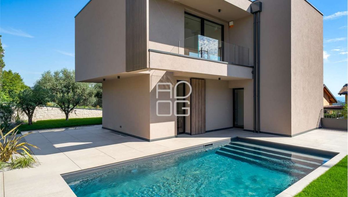 imm_70700-20251222215631-1280-_Watermark_png_mc