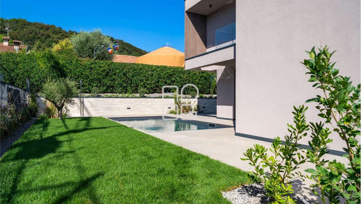 imm_70701-20251222194154-1280-_Watermark_png_mc