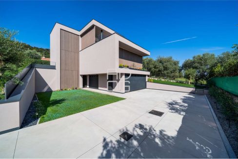 imm_70703-20251222215705-1280-_Watermark_png_mc